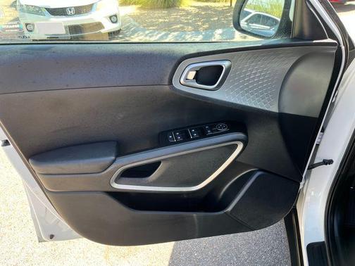 2023 Kia Soul S