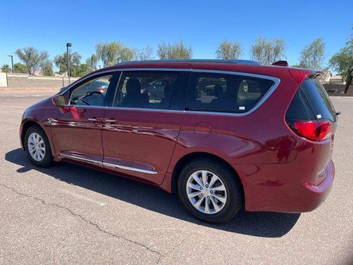 Velvet Red Pearlcoat 2019 Chrysler Pacifica Touring-L