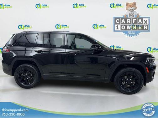 2024 Jeep Grand Cherokee Laredo