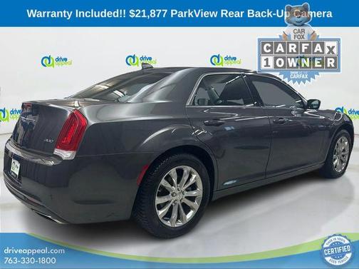 2022 Chrysler 300 Touring