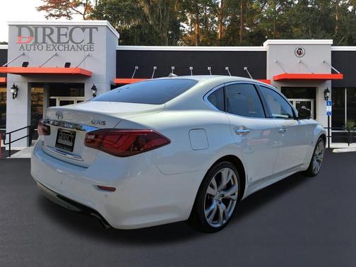 2015 INFINITI Q70 3.7