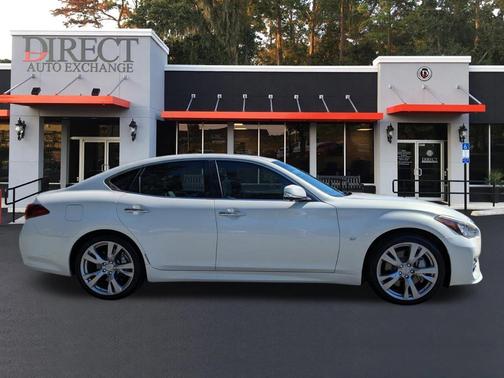 2015 INFINITI Q70 3.7