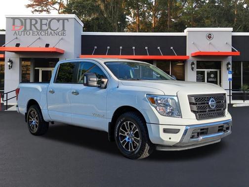 2021 Nissan Titan SV