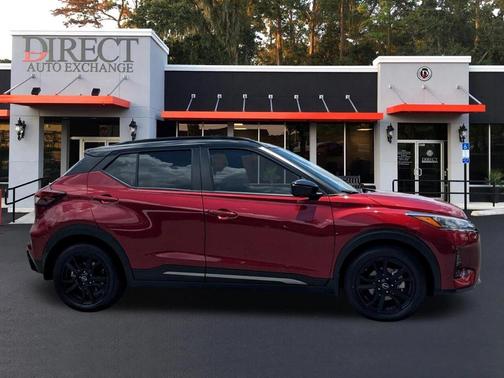 2023 Nissan Kicks SR