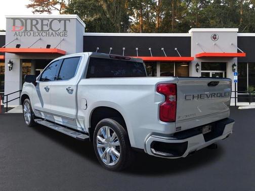 Iridescent Pearl Tricoat 2022 Chevrolet Silverado 1500 High Country