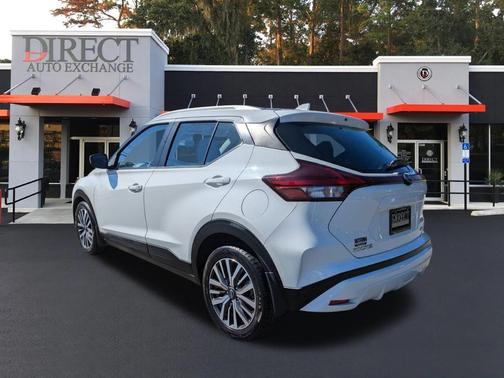 2022 Nissan Kicks SV