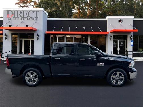 2018 RAM 1500 SLT