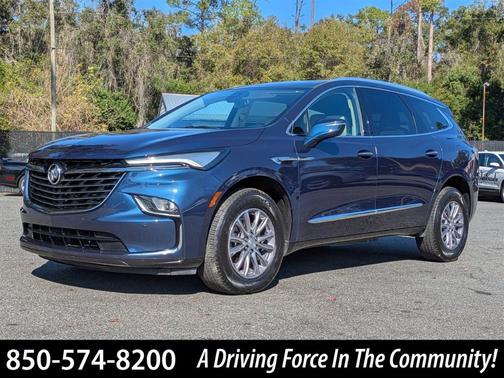 2022 Buick Enclave Essence