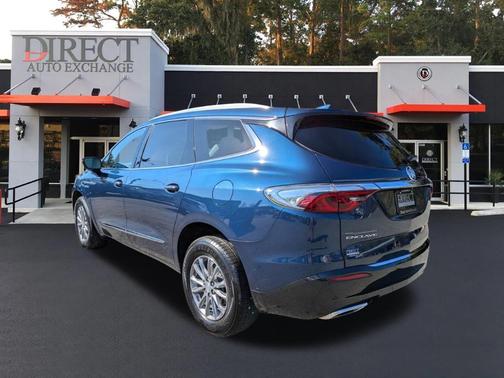 2022 Buick Enclave Essence