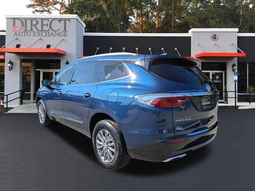2022 Buick Enclave Essence