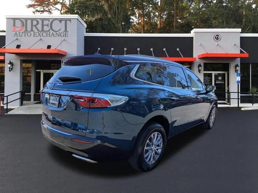 2022 Buick Enclave Essence