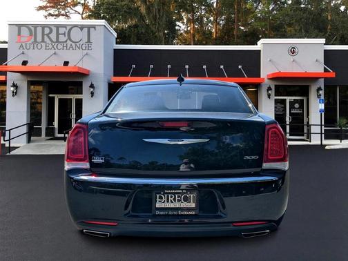 2019 Chrysler 300 Touring