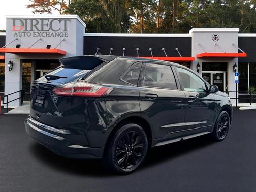 2022 Ford Edge SE
