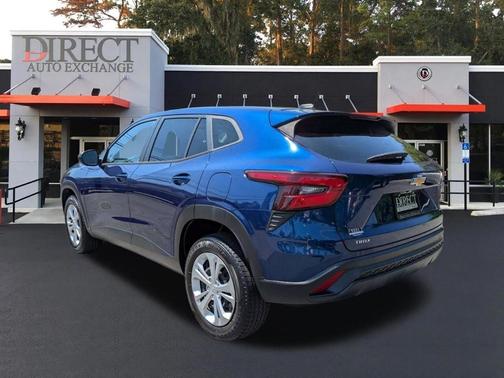 Blue Glow Metallic 2024 Chevrolet Trax LS