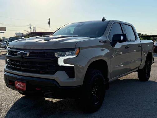 Sand Dune Metallic 2022 Chevrolet Silverado 1500 LT Trail Boss Truck