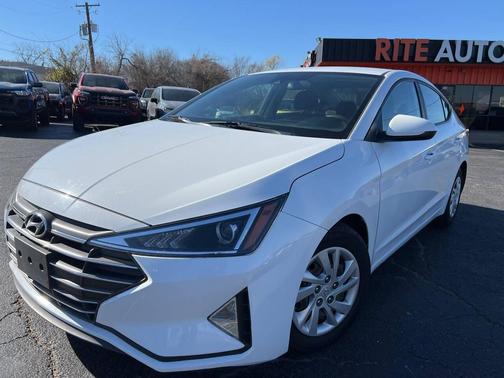 Quartz White Pearl 2020 Hyundai ELANTRA SE