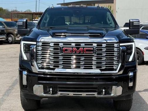 2025 GMC Sierra 3500 Denali