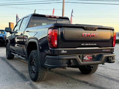 2023 GMC Sierra 1500 AT4X