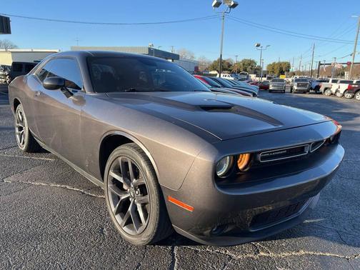 2019 Dodge Challenger SXT