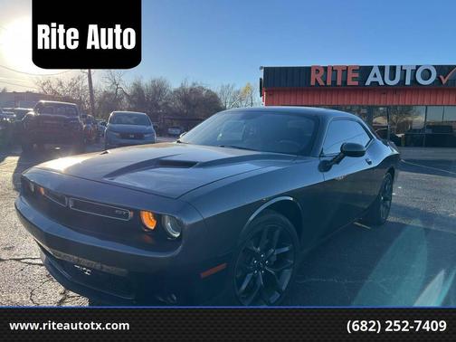 2019 Dodge Challenger SXT