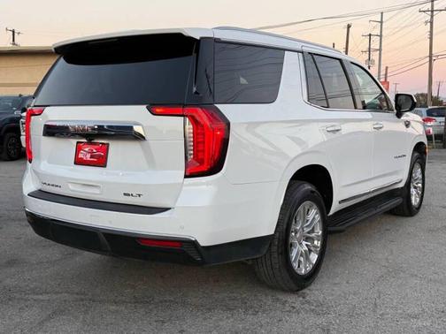 2023 GMC Yukon SLT