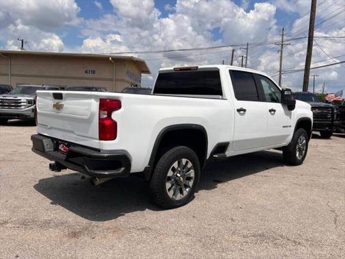 2022 Chevrolet Silverado 2500 Custom