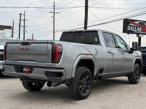 2024 GMC Sierra 2500 AT4