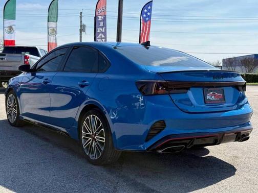 Sporty Blue 2023 Kia Forte GT