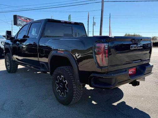 2024 GMC Sierra 2500 AT4