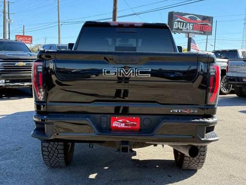 2024 GMC Sierra 2500 AT4