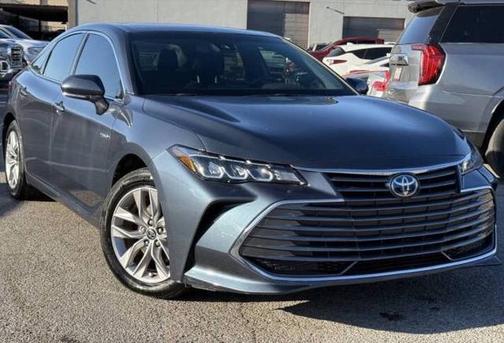 2021 Toyota Avalon Hybrid XLE