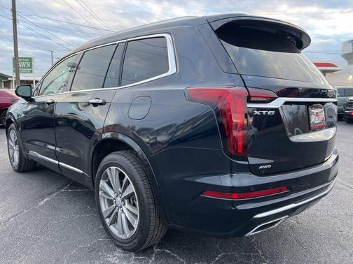 2022 Cadillac XT6 Premium Luxury AWD