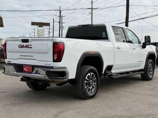 2022 GMC Sierra 2500 SLE
