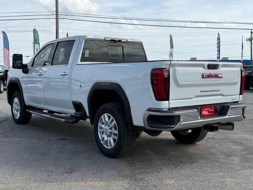 White 2024 GMC Sierra 2500 SLT