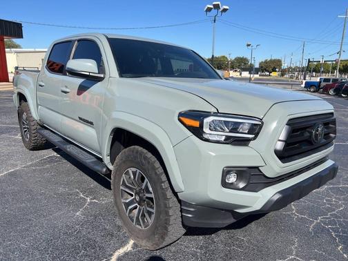 2022 Toyota Tacoma TRD Sport
