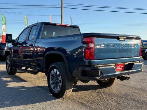 2022 Chevrolet Silverado 2500 Custom