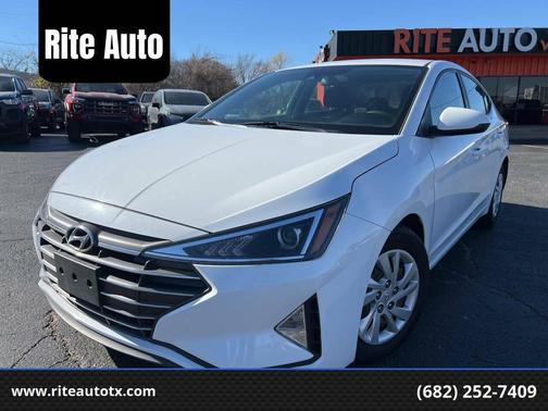 2020 Hyundai ELANTRA SE