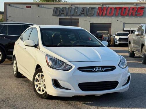 Century White 2014 Hyundai Accent SE