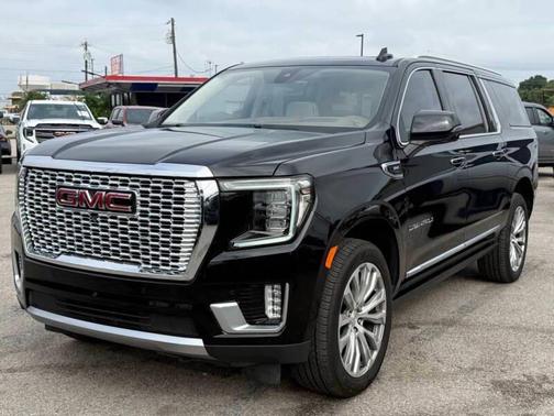 Onyx Black 2022 GMC Yukon XL Denali