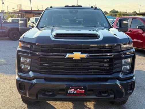2024 Chevrolet Silverado 2500 Custom