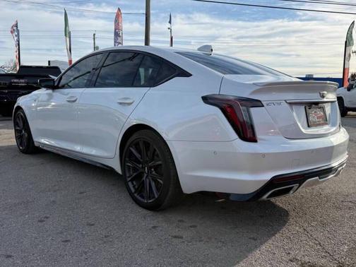 2022 Cadillac CT5 Sport