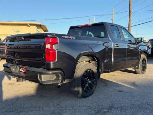 2023 Chevrolet Silverado 1500 Custom