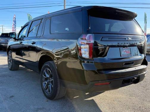 2023 Chevrolet Suburban 4WD Z71