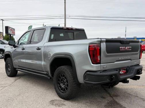 Sterling Metallic 2023 GMC Sierra 1500 AT4X