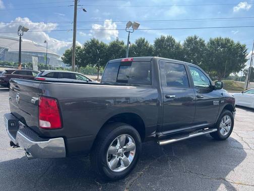 Granite Crystal Metallic Clearcoat 2017 RAM 1500 Big Horn