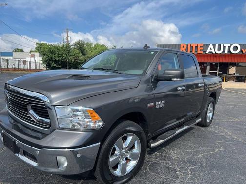 Granite Crystal Metallic Clearcoat 2017 RAM 1500 Big Horn