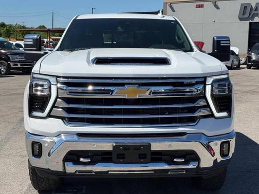 Summit White 2024 Chevrolet Silverado 2500 High Country