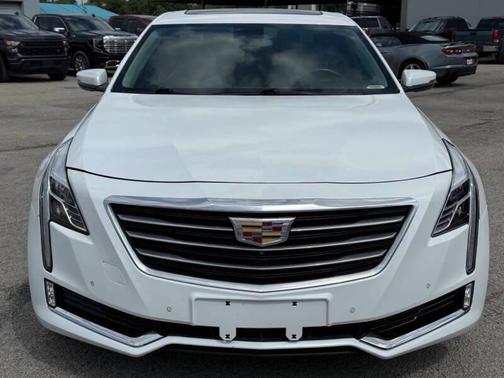 Crystal White Tricoat 2018 Cadillac CT6 3.6L Luxury