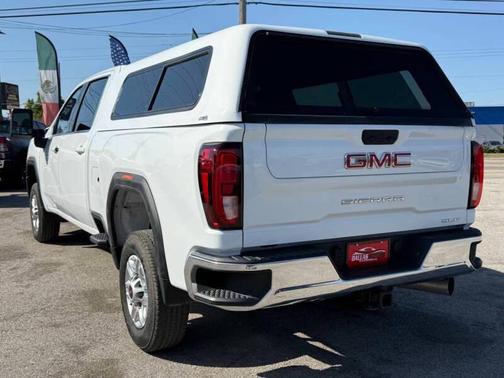 Summit White 2025 GMC Sierra 2500 SLE