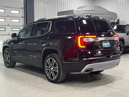 2023 GMC Acadia AWD SLT